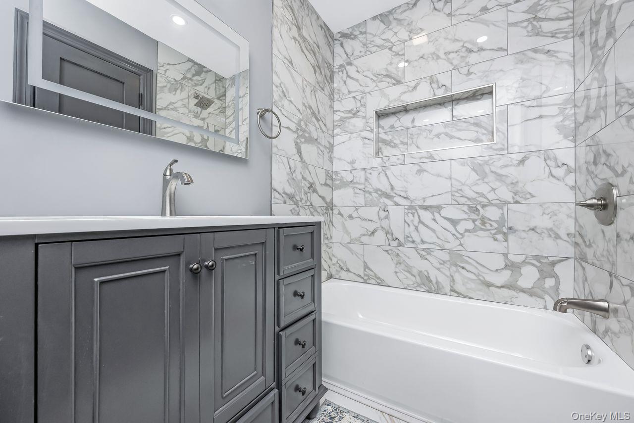 Single Family Ontario Street Suffolk County, NY 11776, MLS-1043085-21