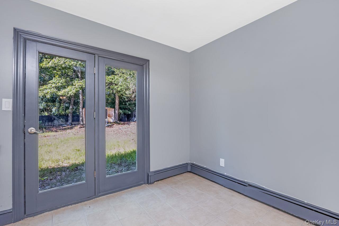 Single Family Ontario Street Suffolk County, NY 11776, MLS-1043085-29