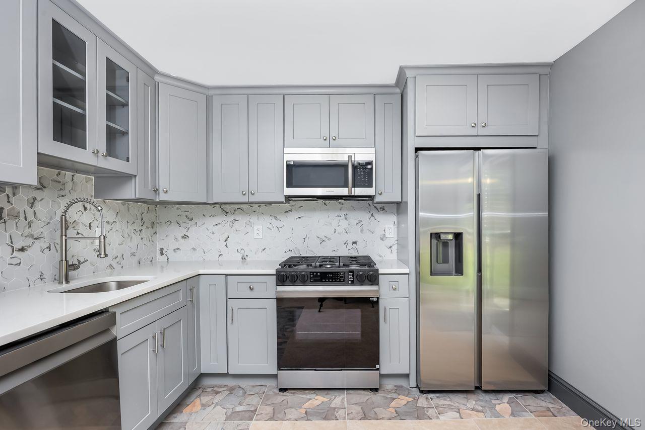 Single Family Ontario Street Suffolk County, NY 11776, MLS-1043085-7