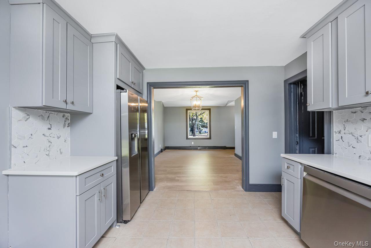 Single Family Ontario Street Suffolk County, NY 11776, MLS-1043085-8