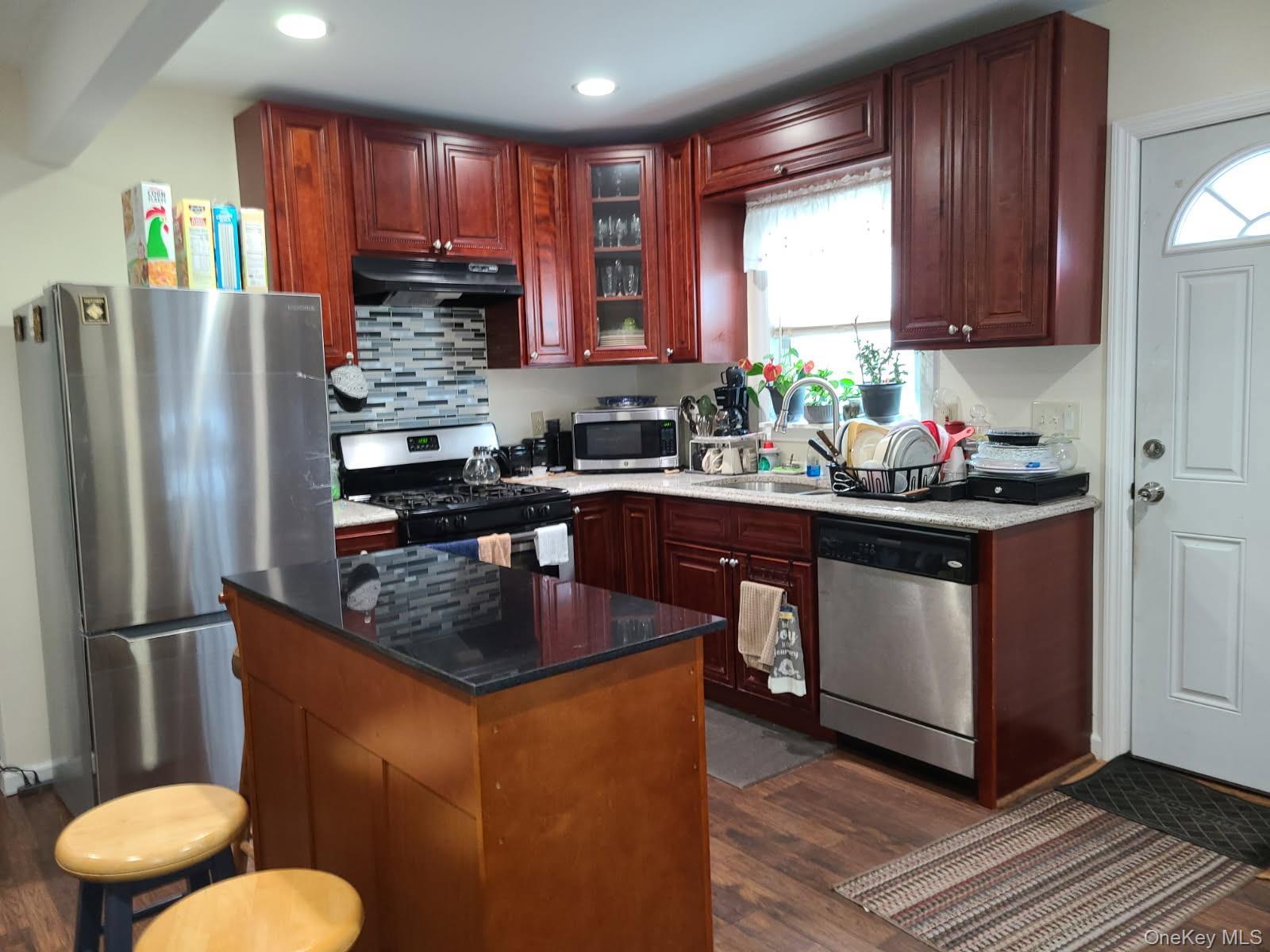 Single Family Wellington Street  Nassau County, NY 11550, MLS-1043094-2