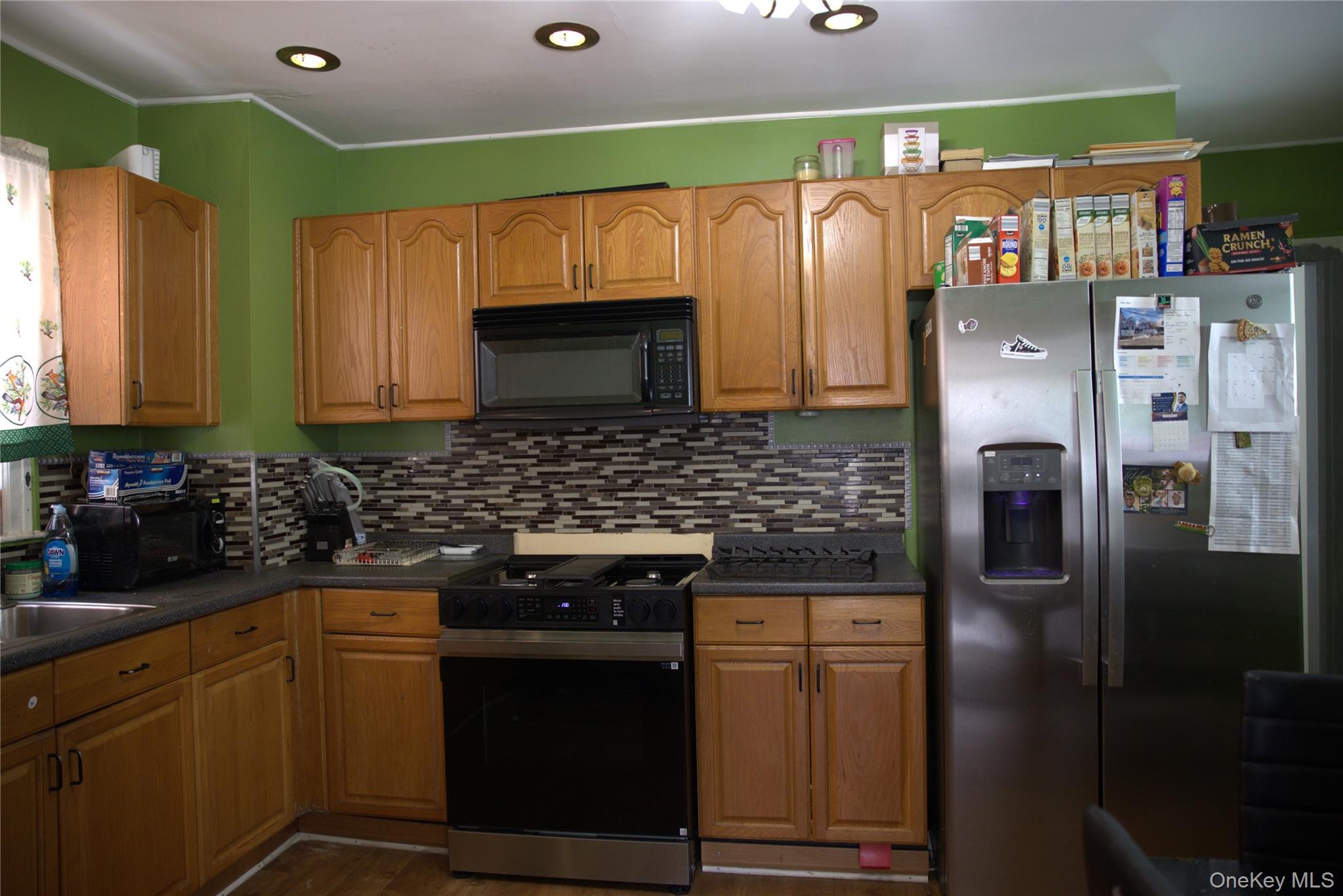 Single Family Se 199 Street Se Queens, NY 11412, MLS-1043100-10