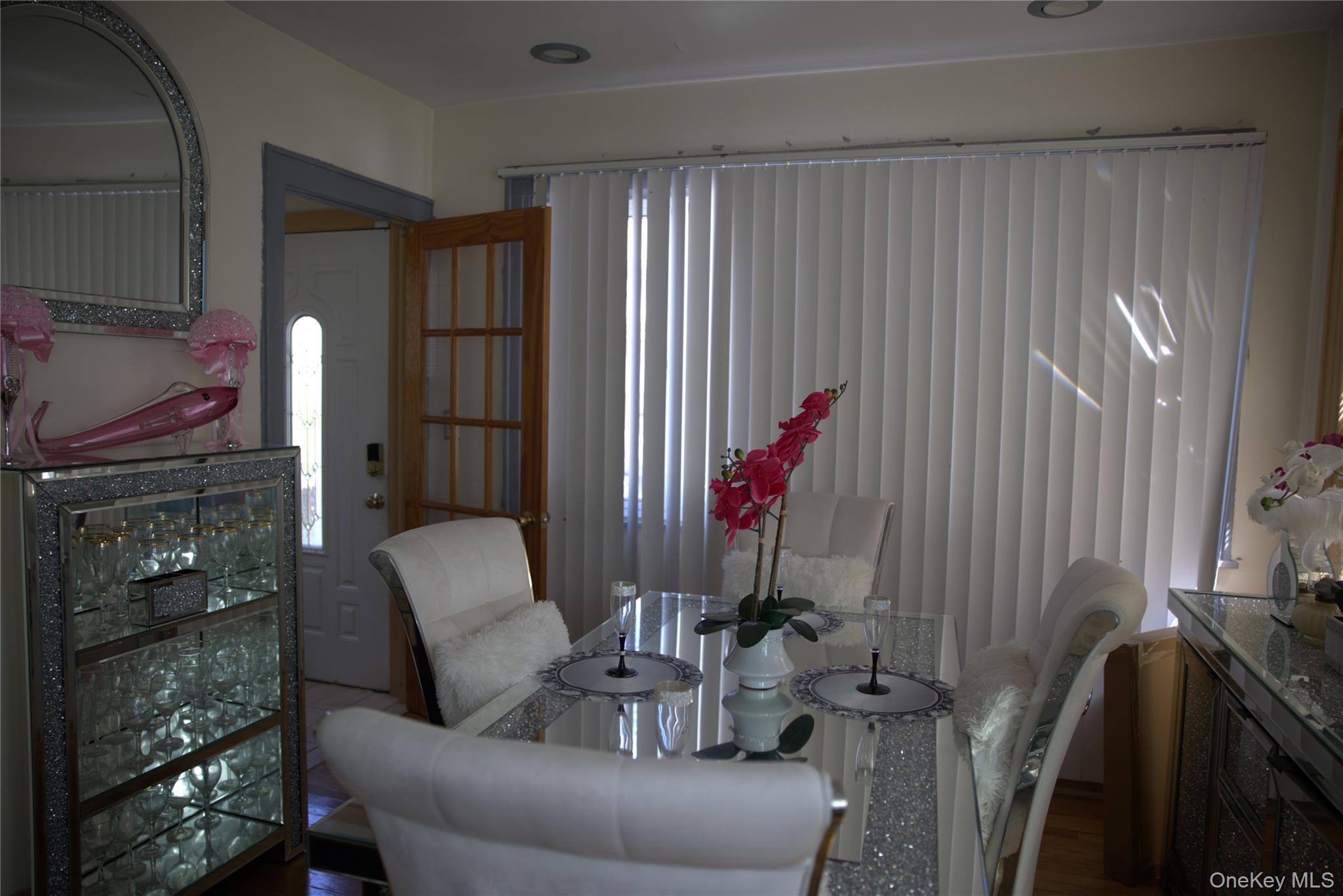 Single Family Se 199 Street Se Queens, NY 11412, MLS-1043100-14