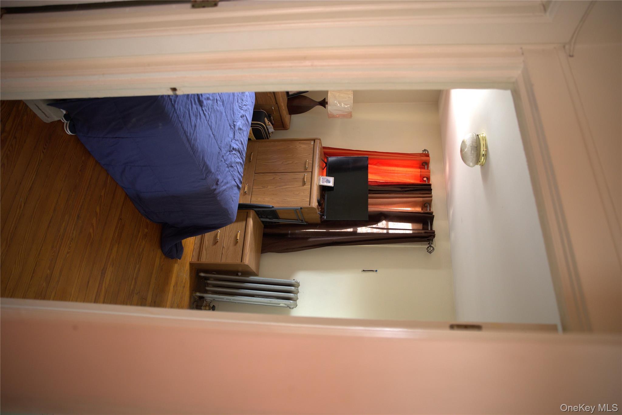 Single Family Se 199 Street Se Queens, NY 11412, MLS-1043100-23