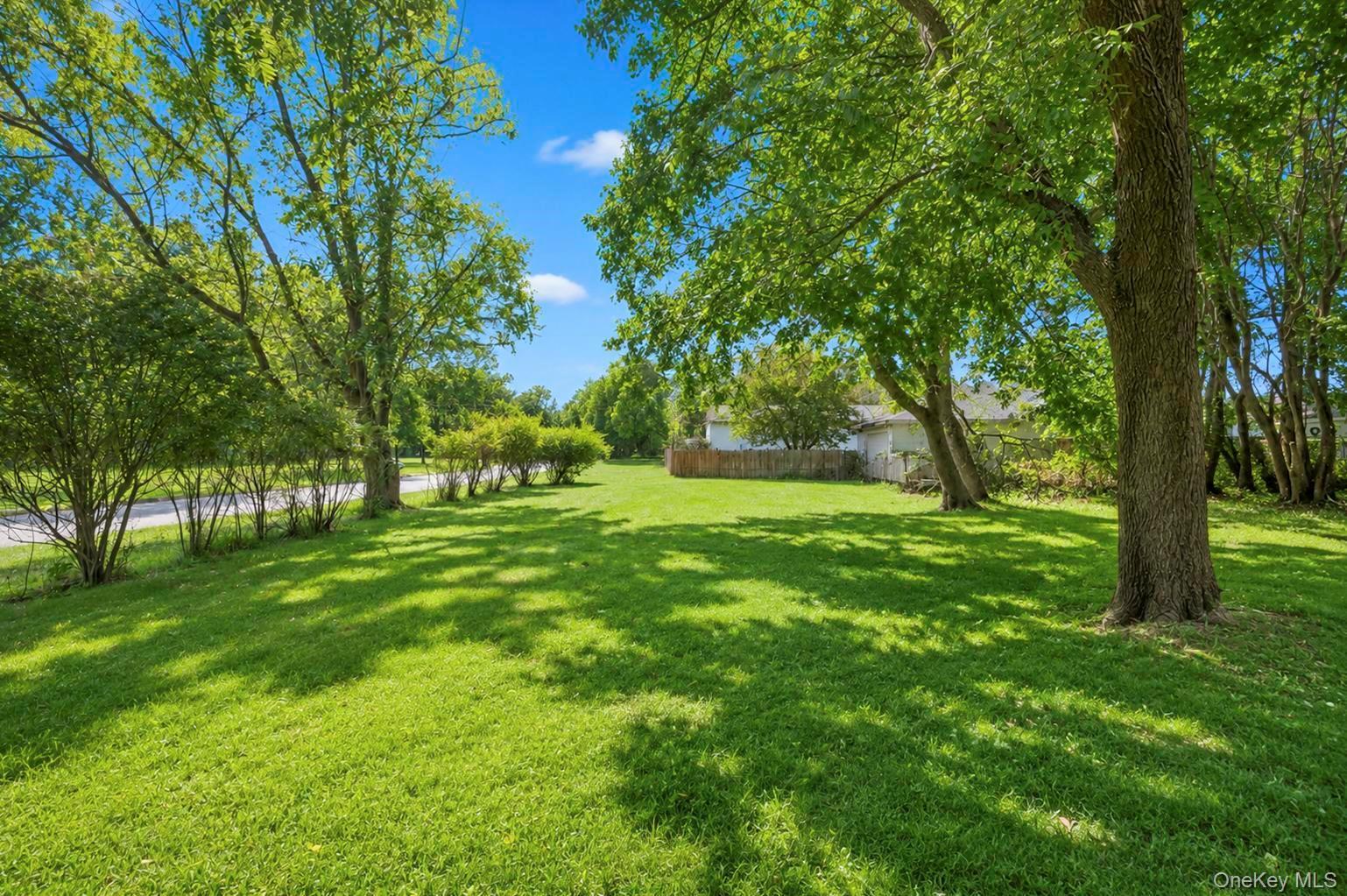 Single Family Boisseau Avenue Suffolk County, NY 11971, MLS-1043112-33