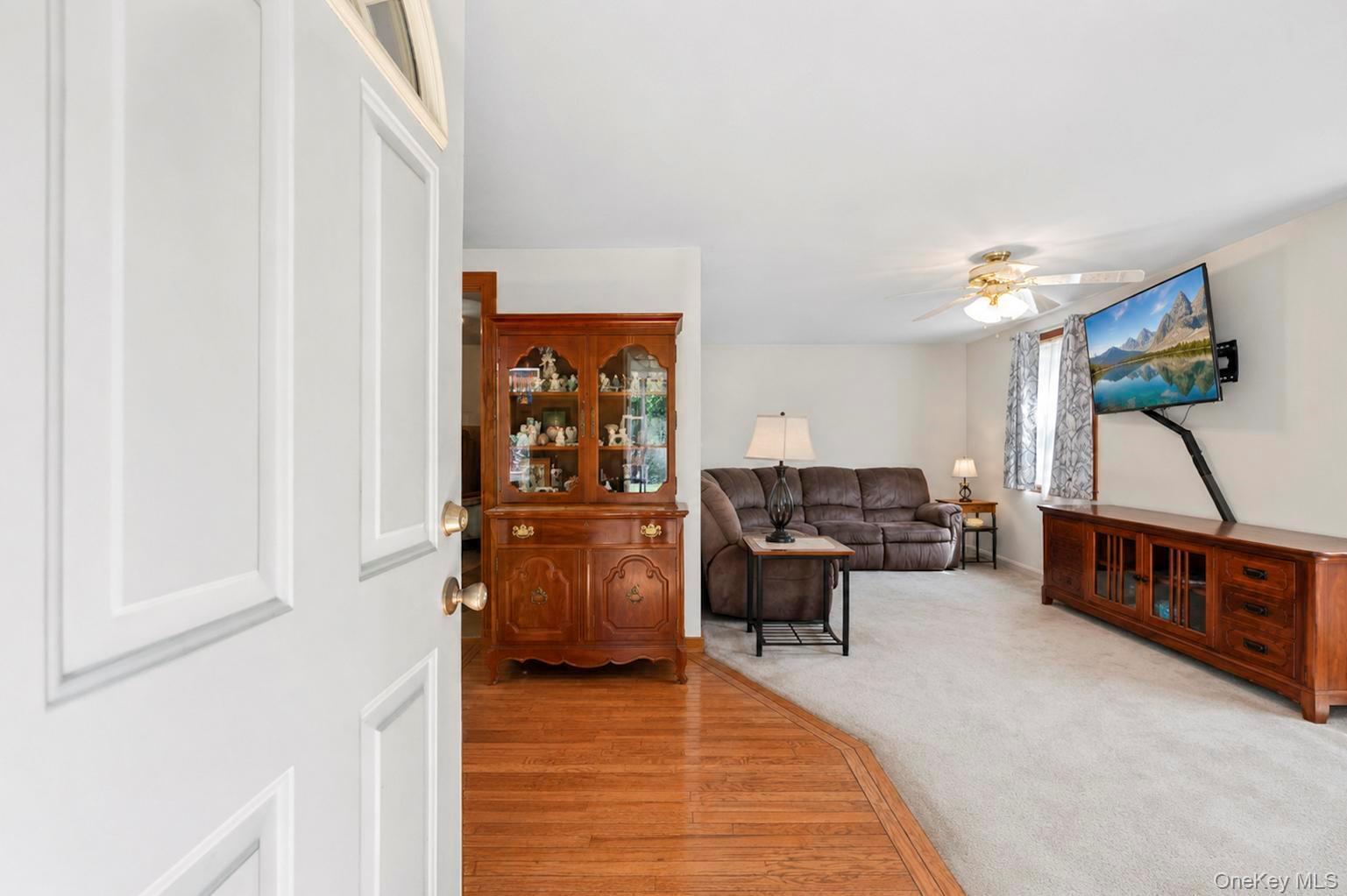 Single Family Boisseau Avenue Suffolk County, NY 11971, MLS-1043112-4