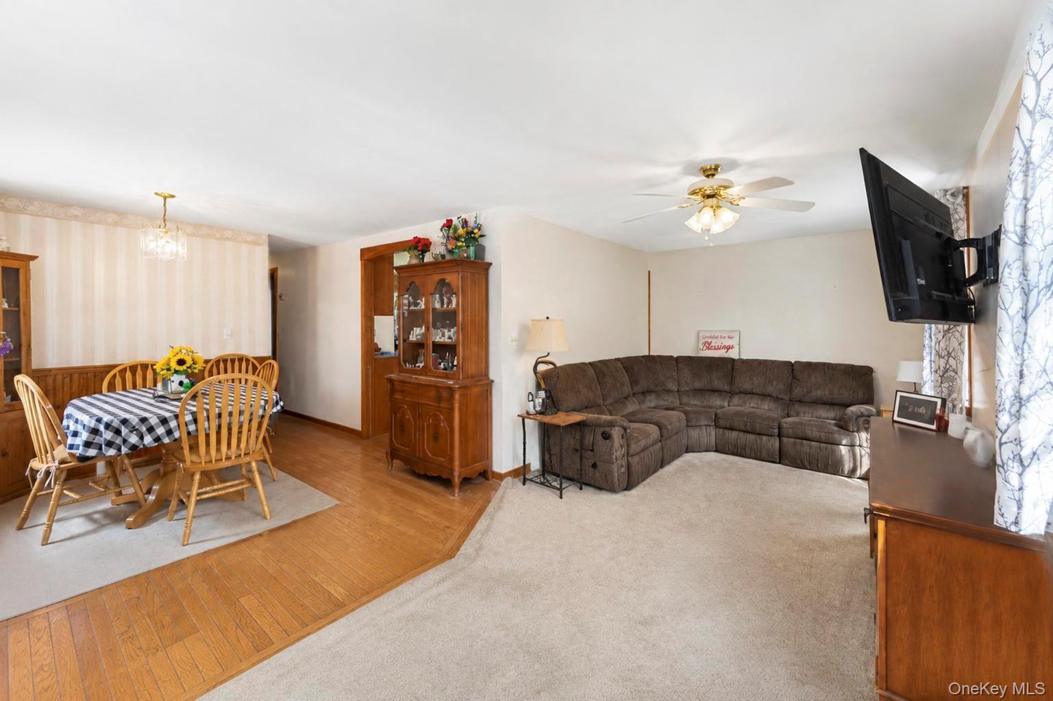 Single Family Boisseau Avenue Suffolk County, NY 11971, MLS-1043112-8