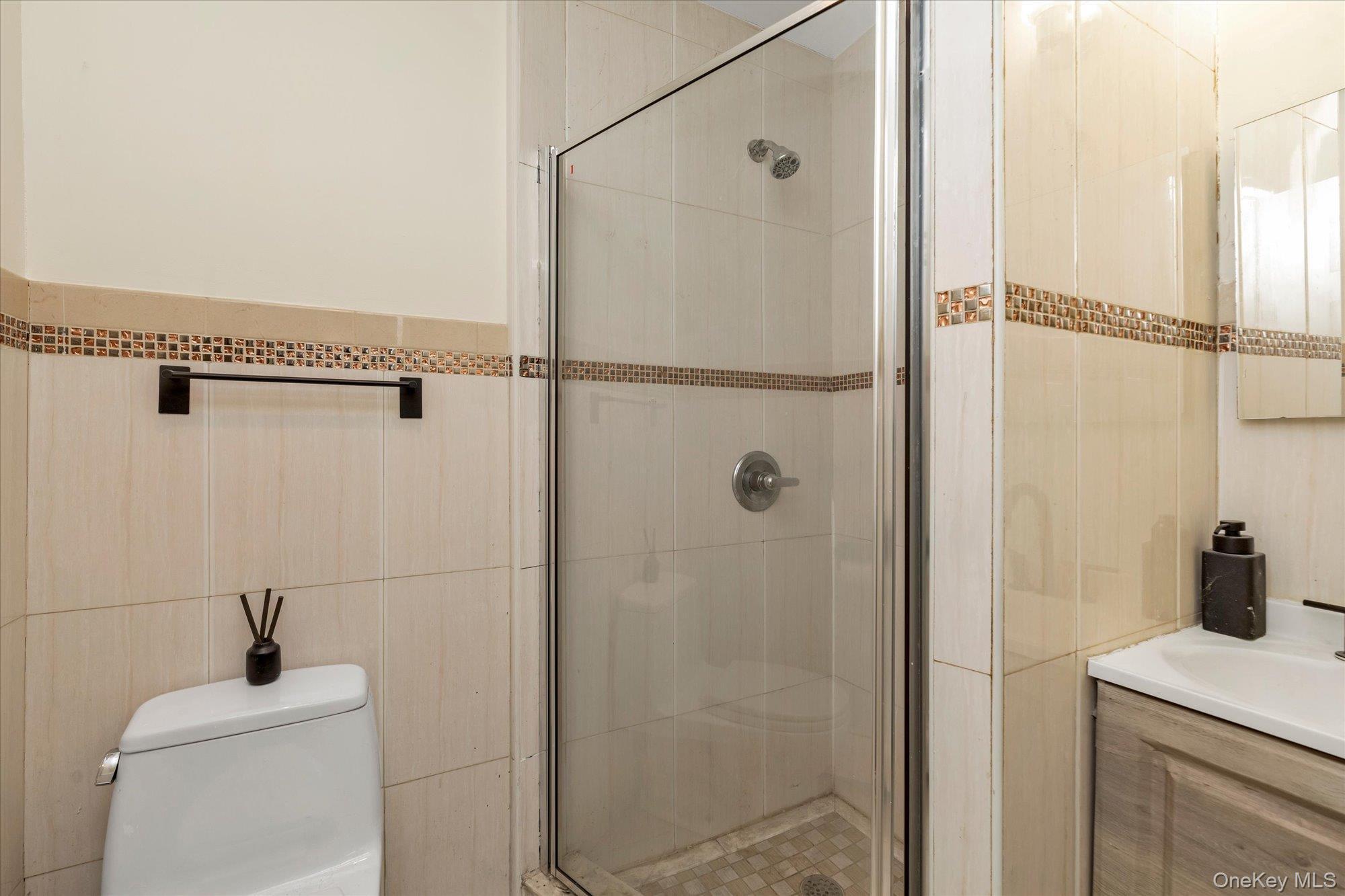 Single Family 82nd Street  Queens, NY 11414, MLS-1043122-16