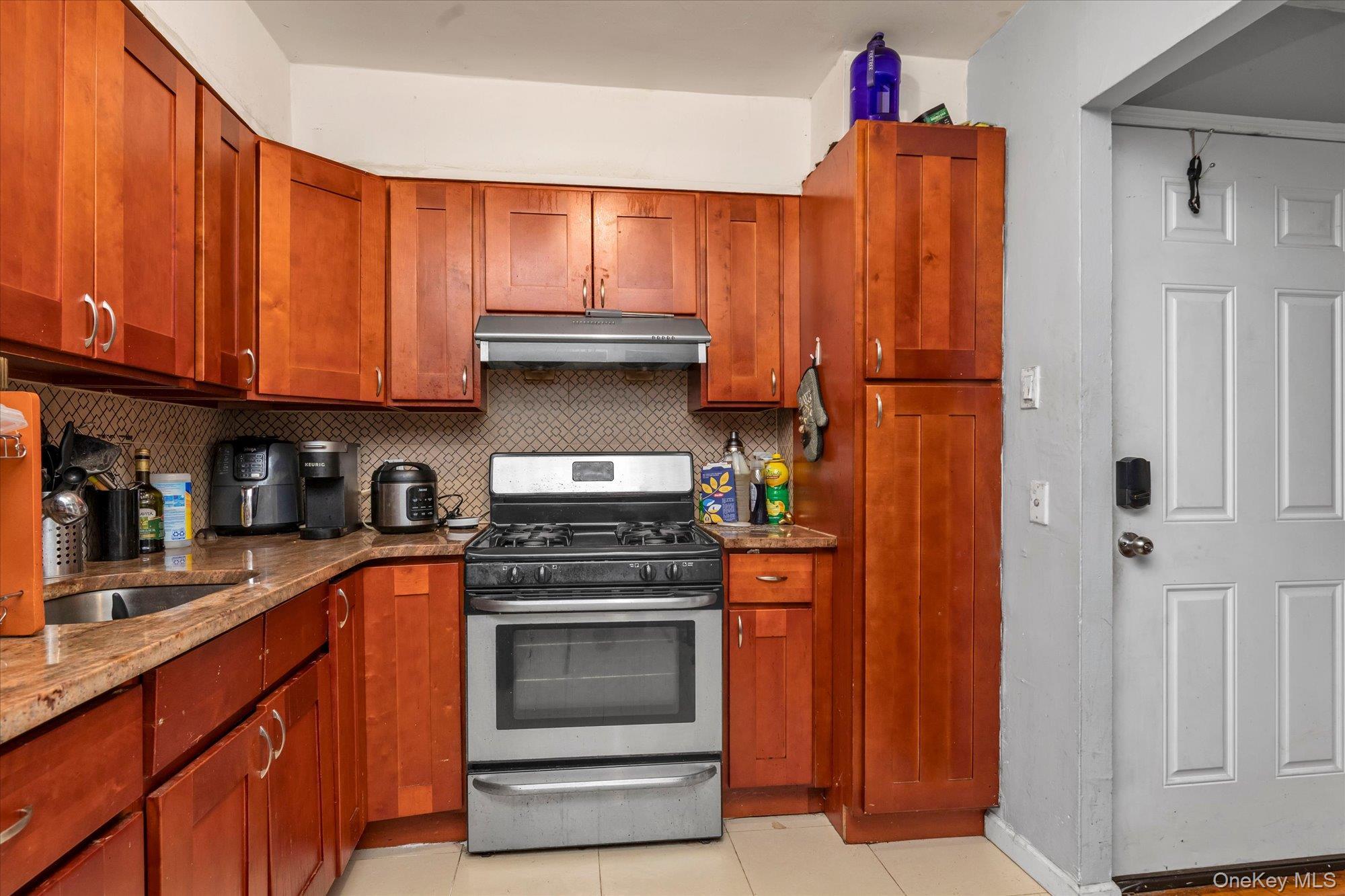 Single Family 82nd Street  Queens, NY 11414, MLS-1043122-20
