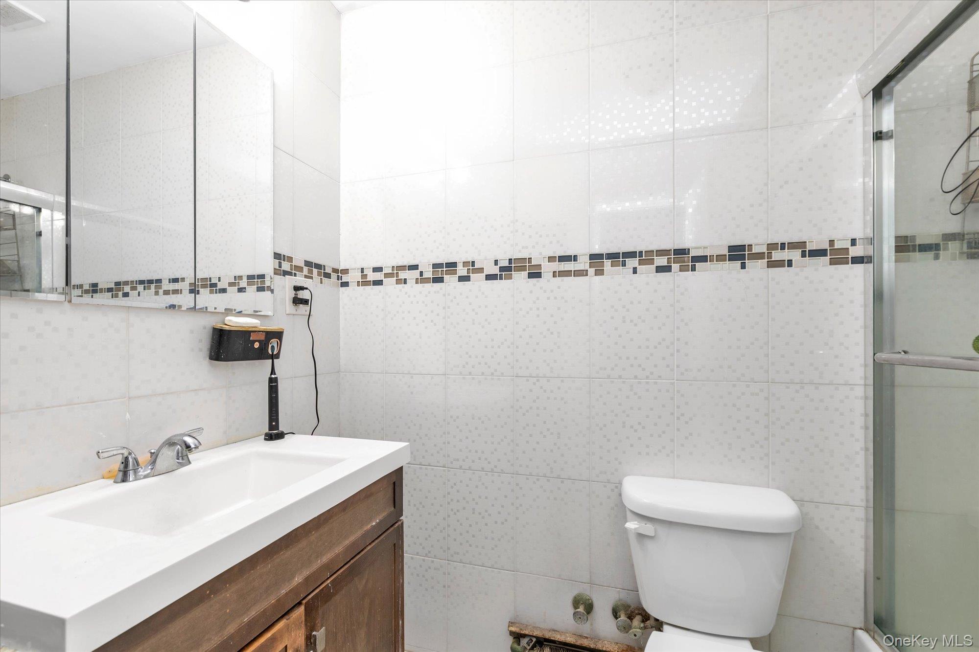 Single Family 82nd Street  Queens, NY 11414, MLS-1043122-23