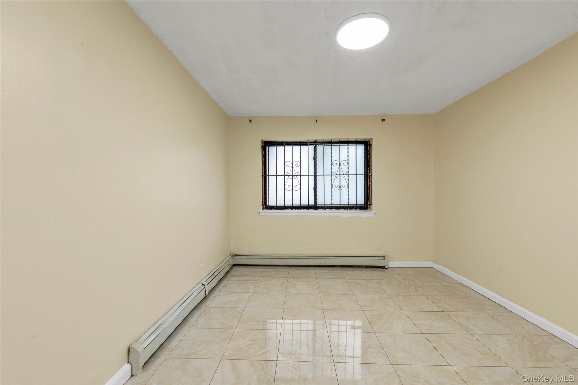 Single Family 82nd Street  Queens, NY 11414, MLS-1043122-4
