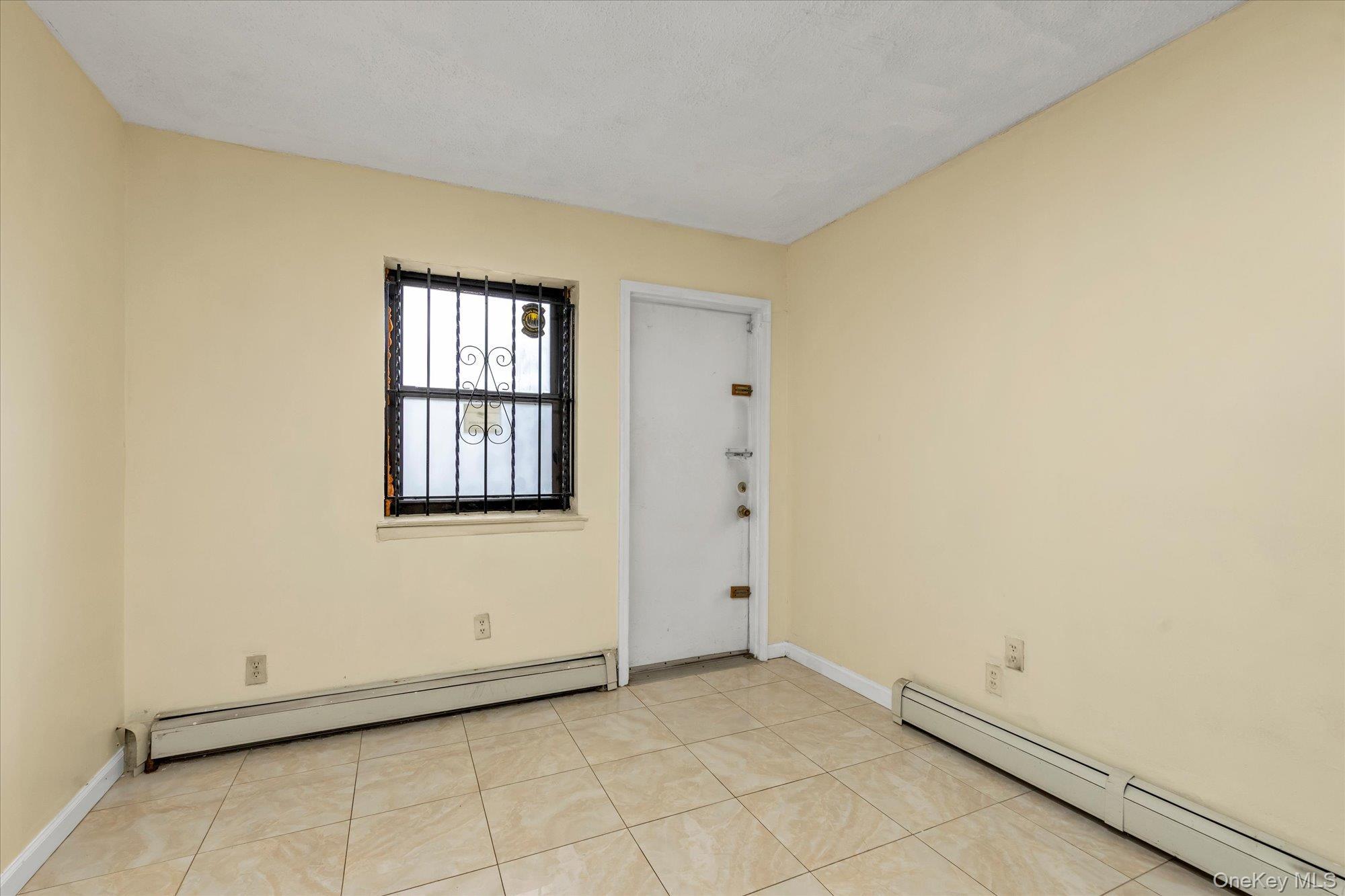 Single Family 82nd Street  Queens, NY 11414, MLS-1043122-5