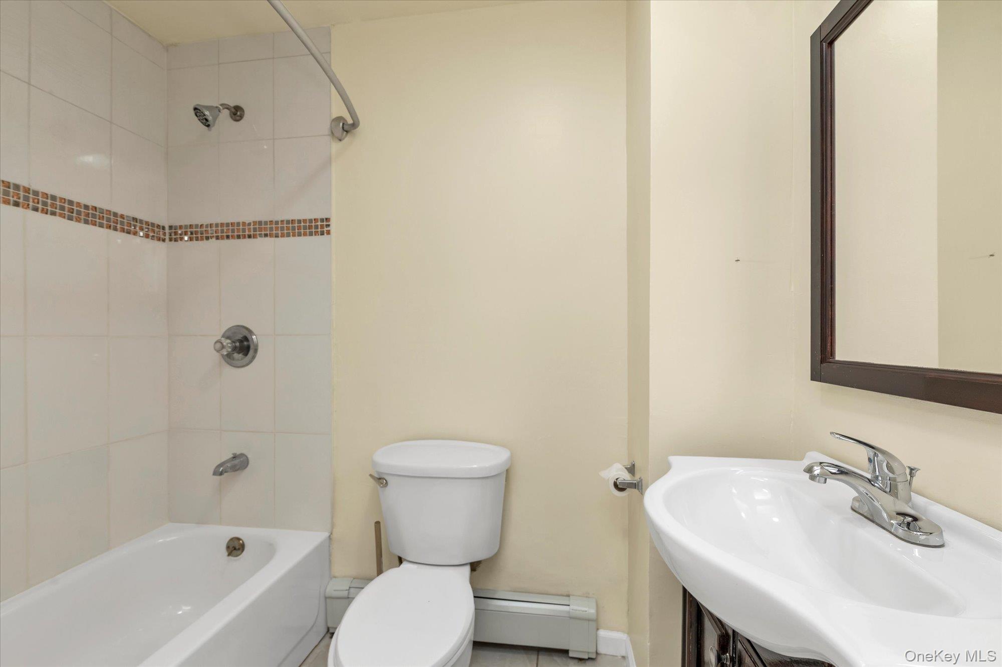 Single Family 82nd Street  Queens, NY 11414, MLS-1043122-7