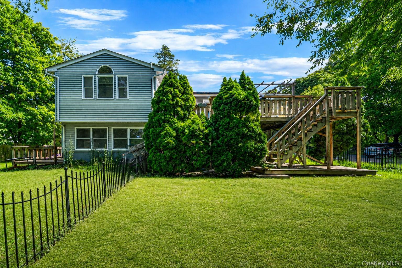Single Family Woodhull Road Suffolk County, NY 11743, MLS-1043127-22