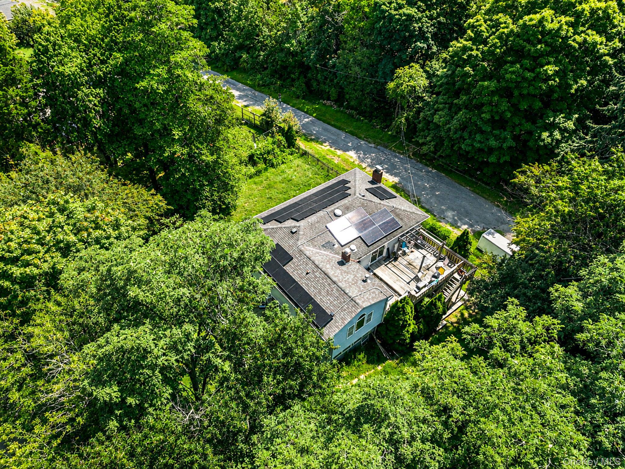 Single Family Woodhull Road Suffolk County, NY 11743, MLS-1043127-4