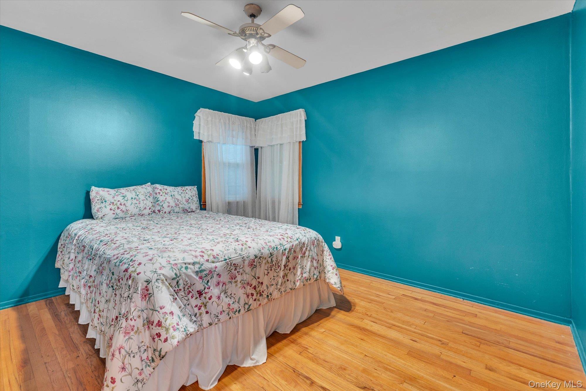 Single Family E 25th Street  Suffolk County, NY 11746, MLS-1043136-12