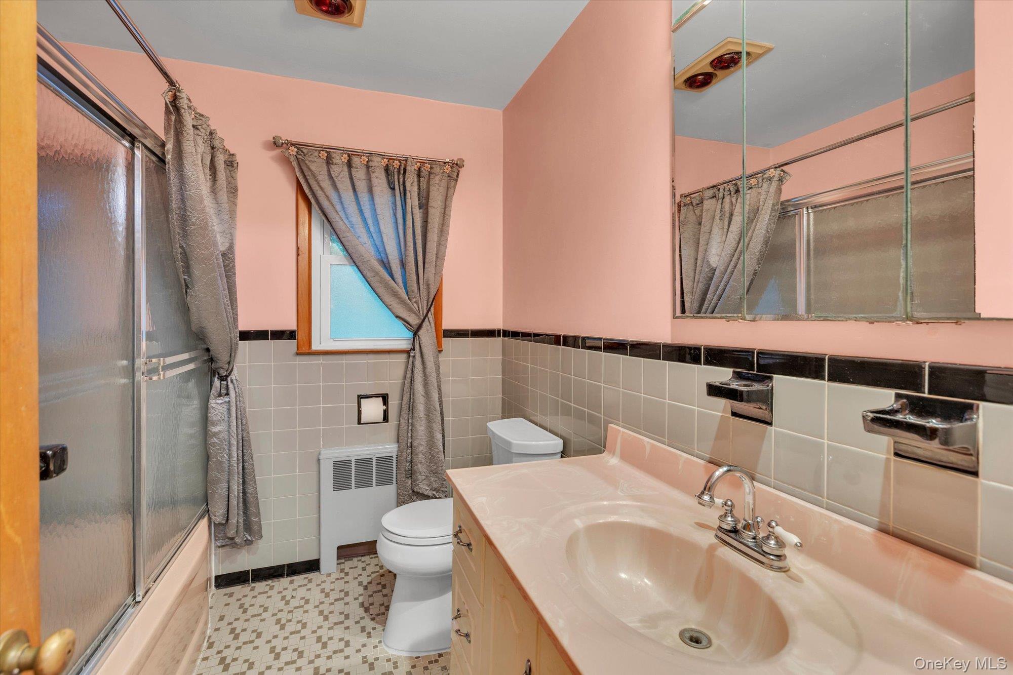 Single Family E 25th Street  Suffolk County, NY 11746, MLS-1043136-14