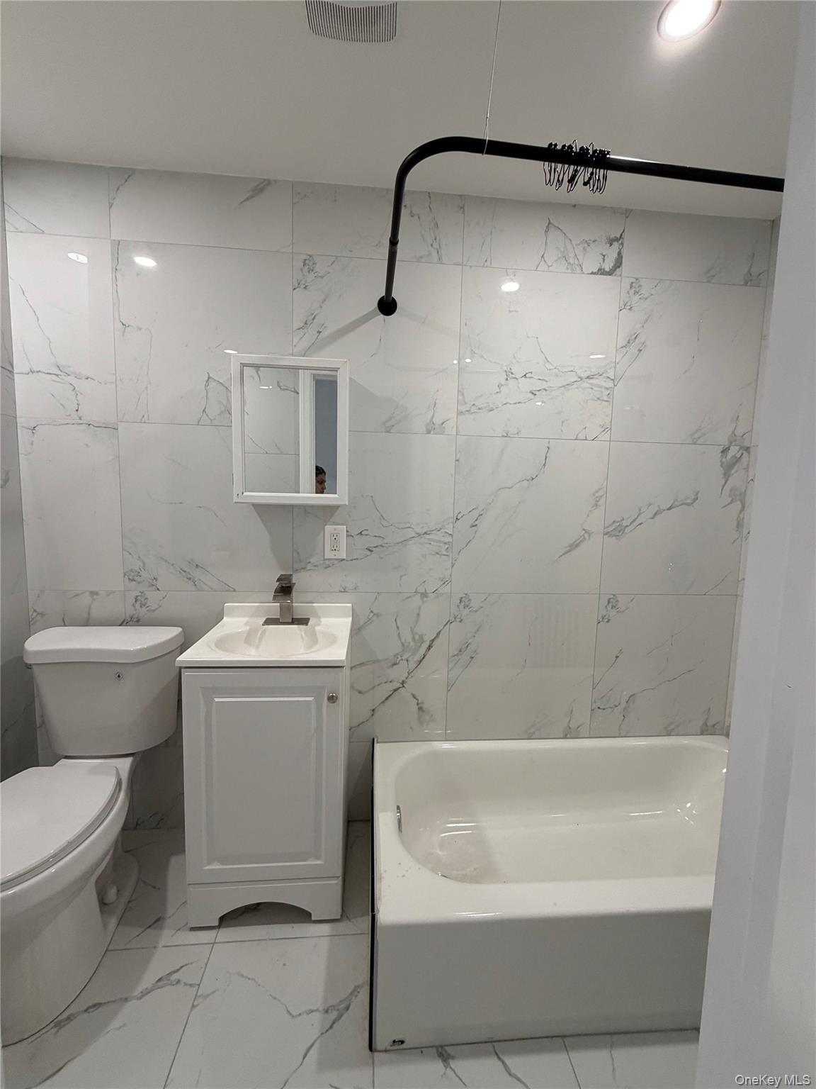 Apartment Weldon Street  Brooklyn, NY 11208, MLS-1043138-5