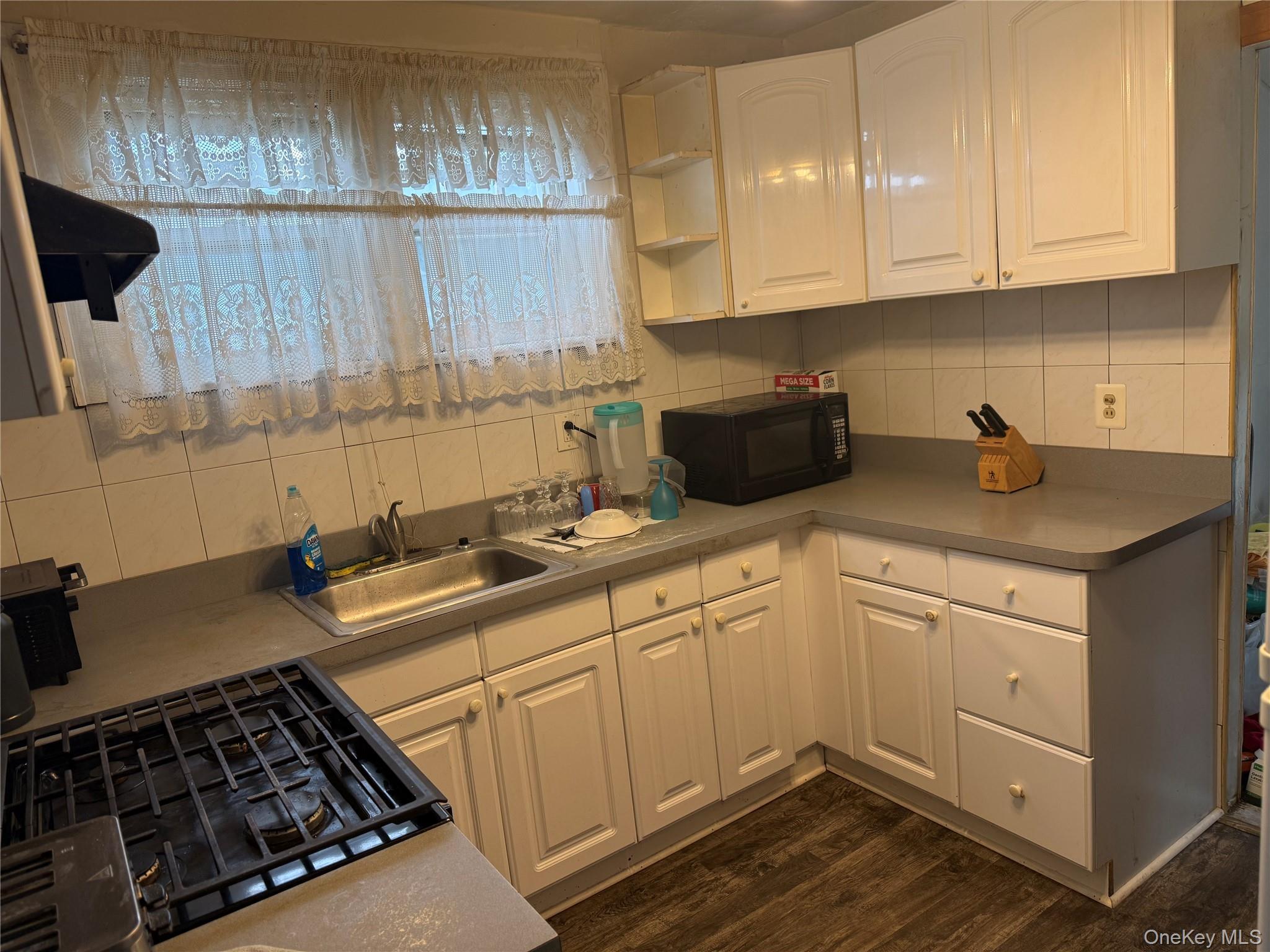 Single Family Washington Avenue  Suffolk County, NY 11701, MLS-1043157-6