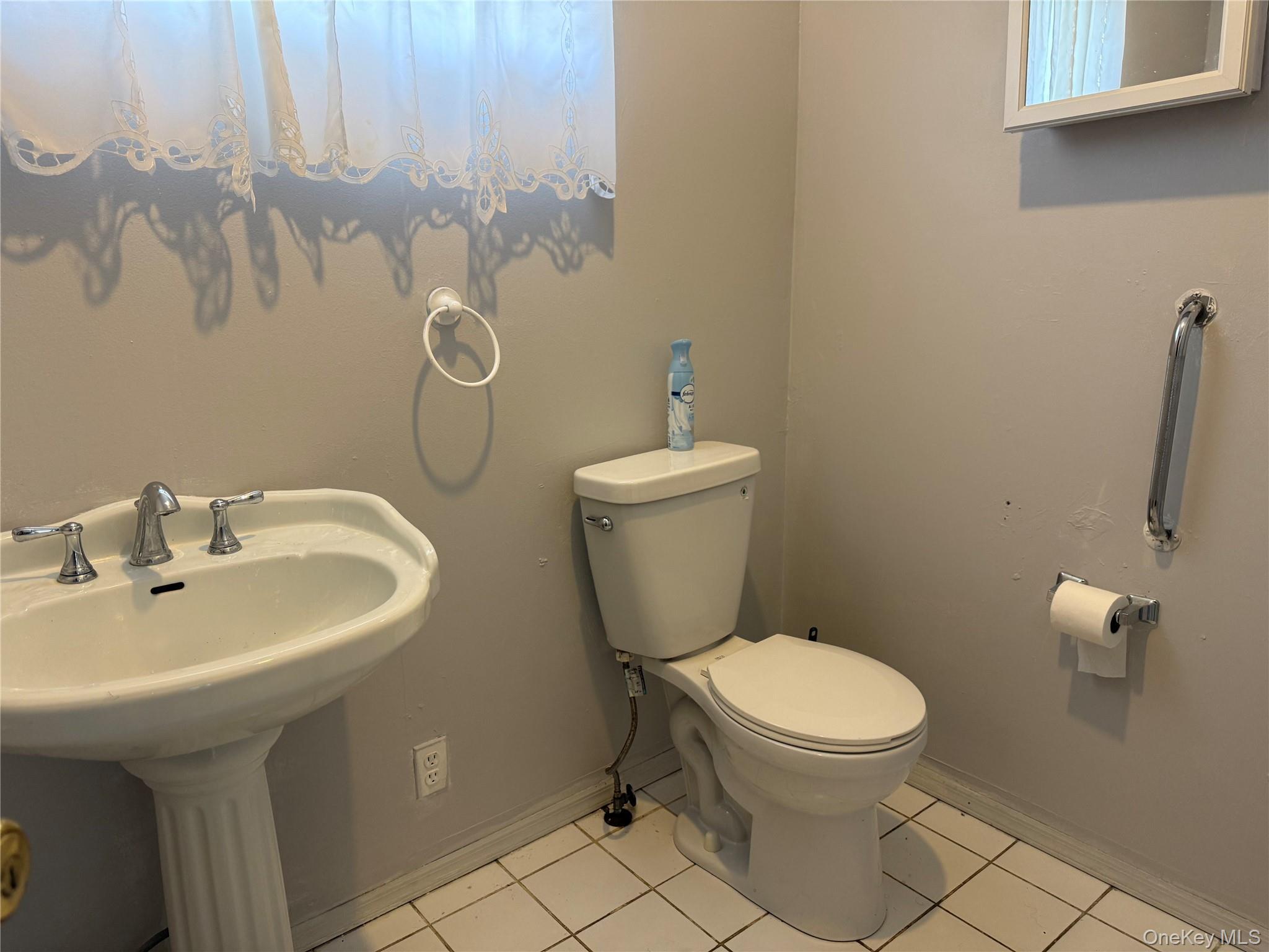 Single Family Washington Avenue  Suffolk County, NY 11701, MLS-1043157-7
