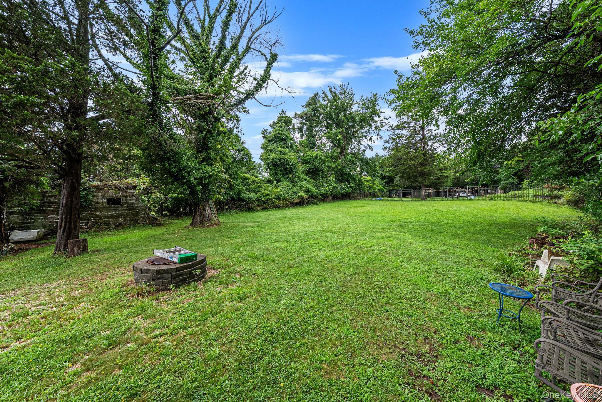 Single Family Dyke Road Suffolk County, NY 11733, MLS-1043169-11