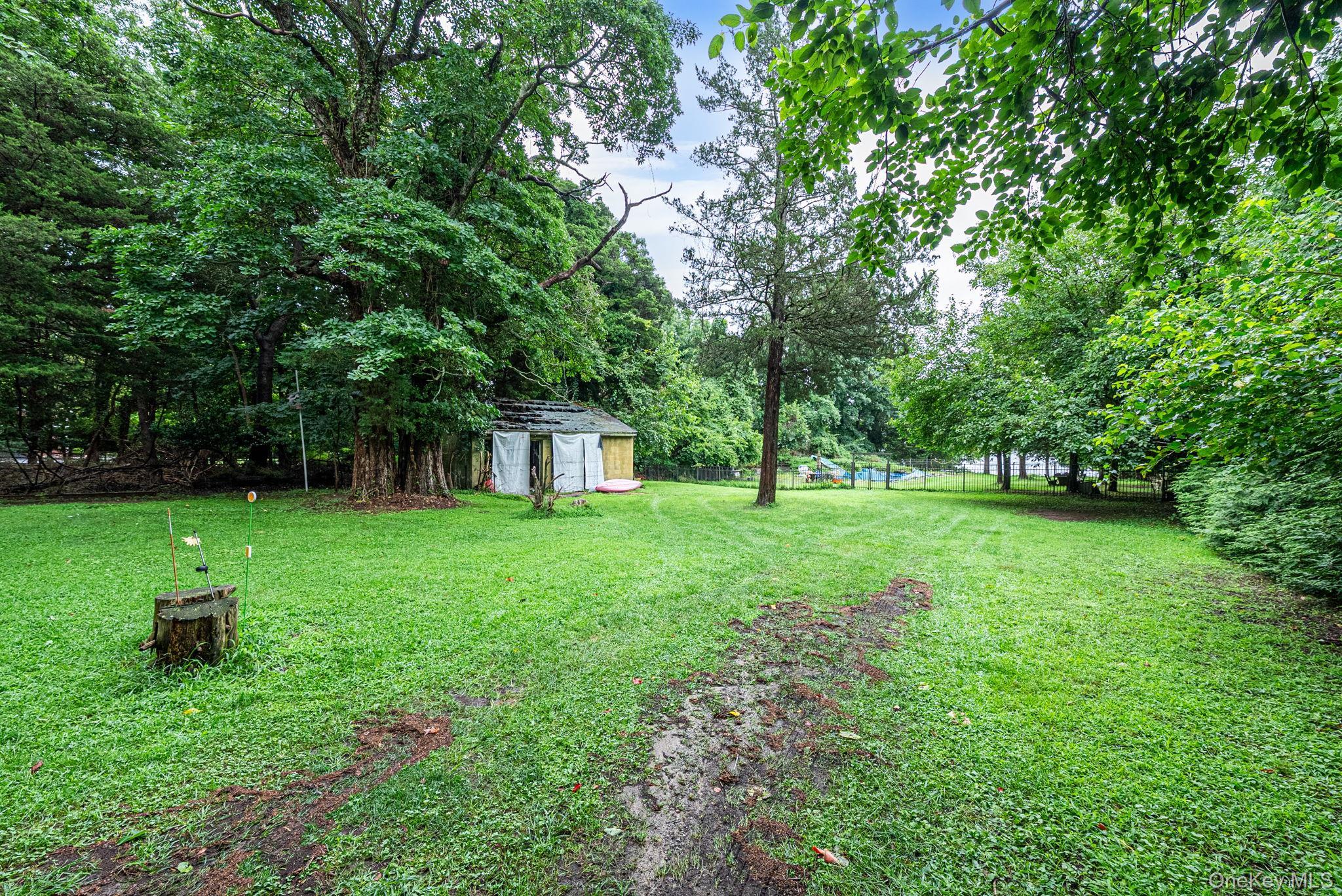 Single Family Dyke Road Suffolk County, NY 11733, MLS-1043169-22