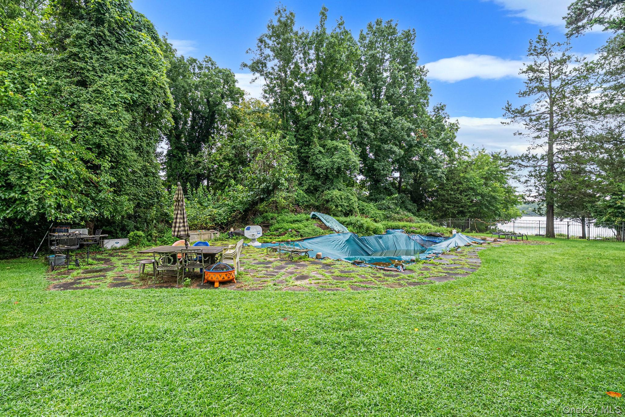 Single Family Dyke Road Suffolk County, NY 11733, MLS-1043169-8