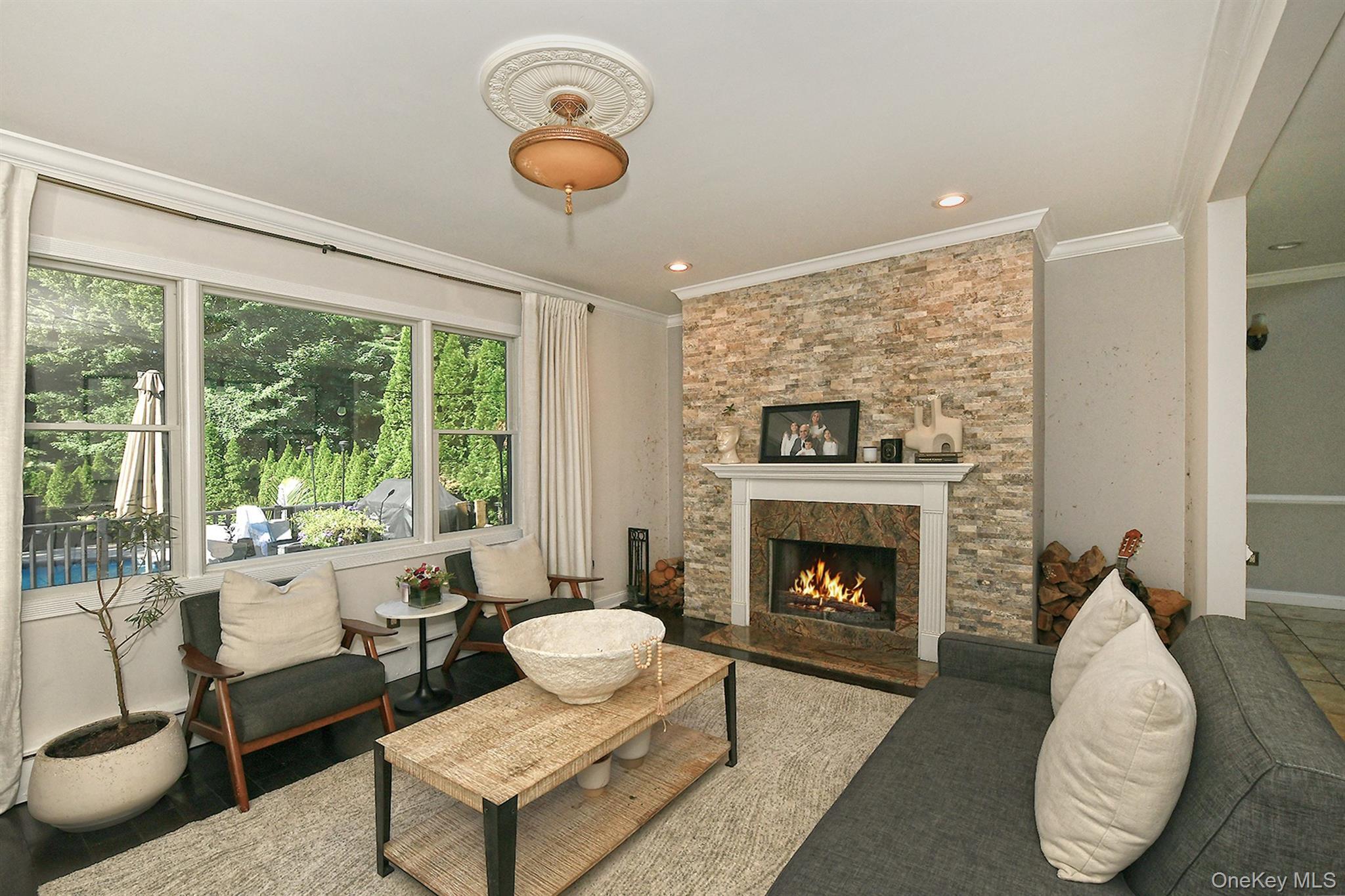 Single Family Sparrow Lane Suffolk County, NY 11743, MLS-1043174-14