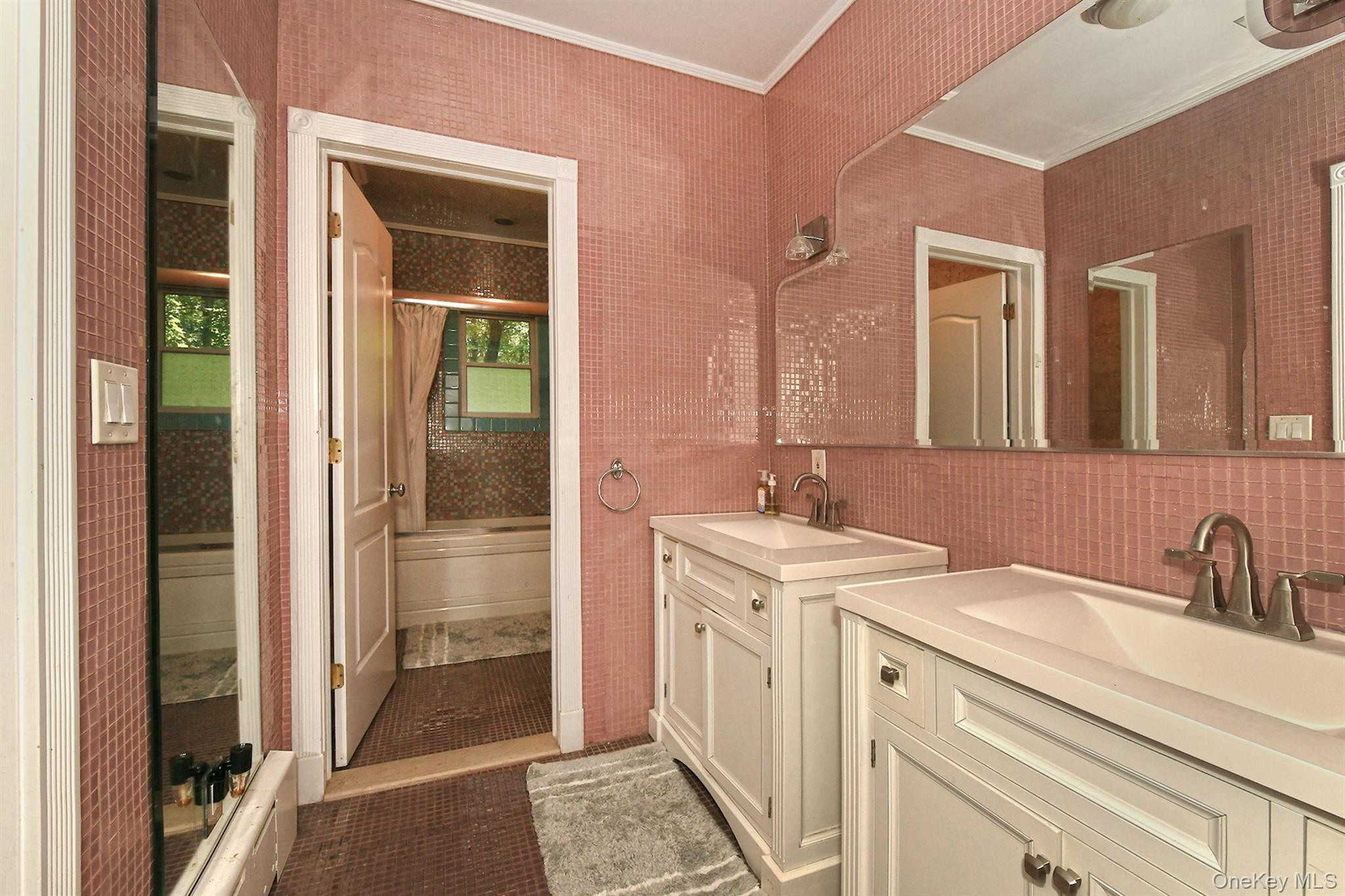Single Family Sparrow Lane Suffolk County, NY 11743, MLS-1043174-23