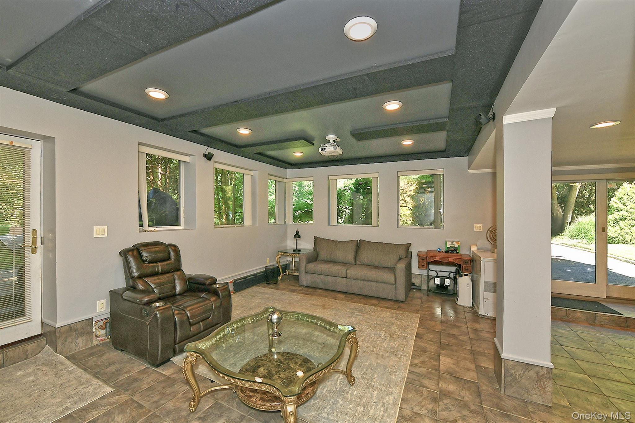 Single Family Sparrow Lane Suffolk County, NY 11743, MLS-1043174-28