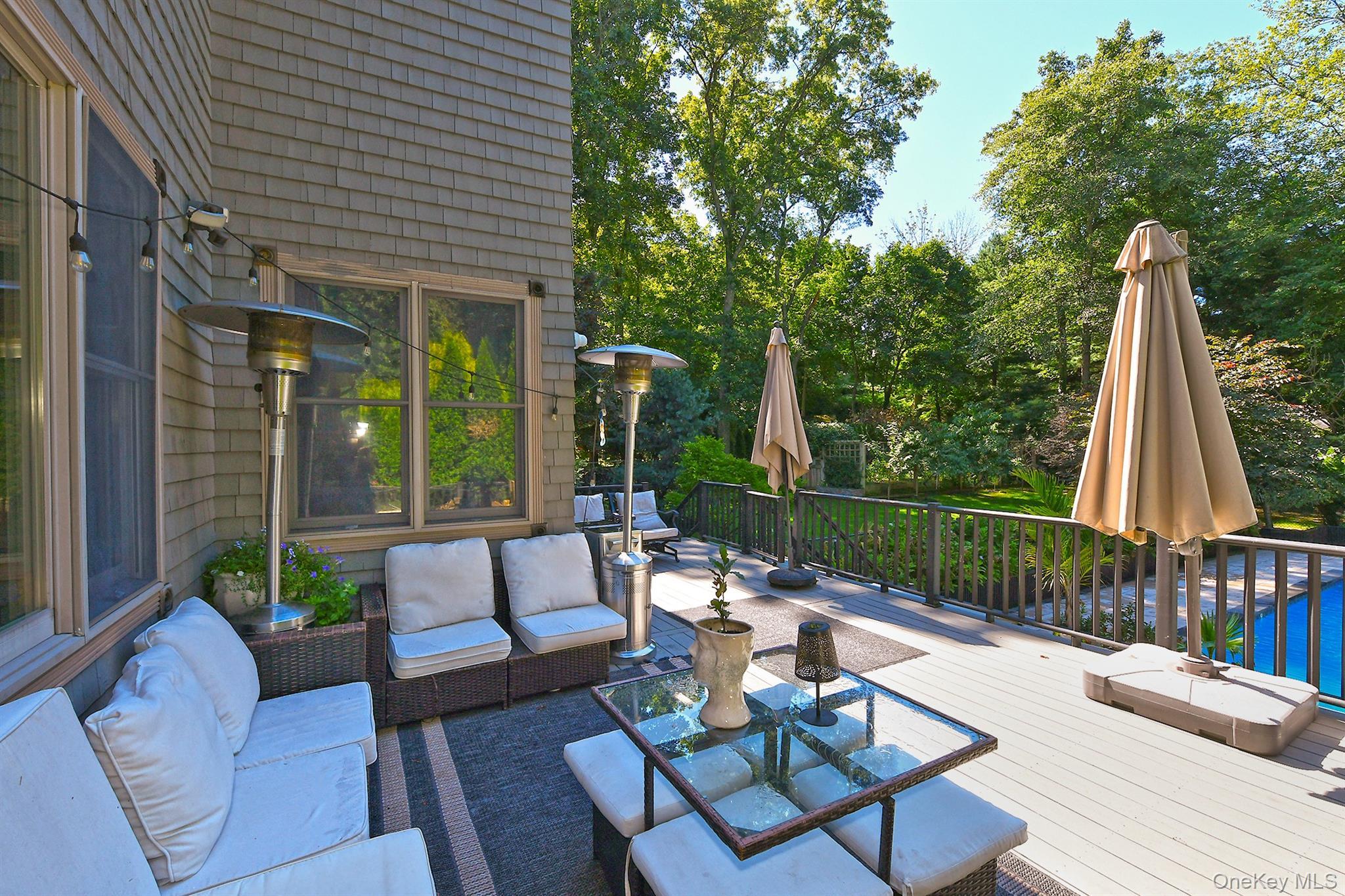 Single Family Sparrow Lane Suffolk County, NY 11743, MLS-1043174-31