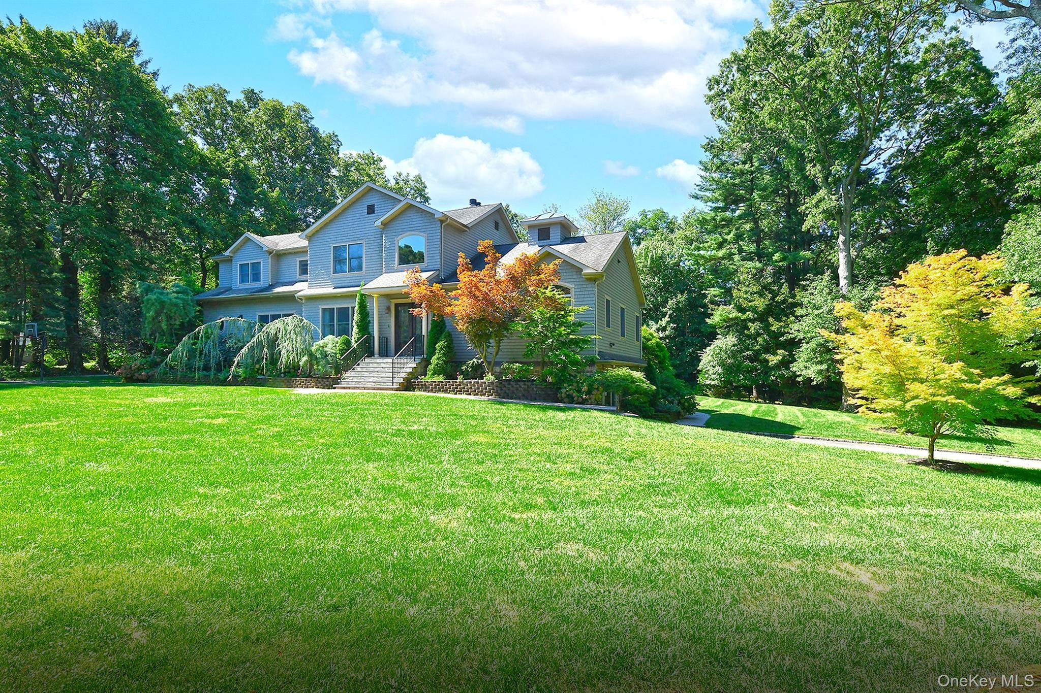 Single Family Sparrow Lane  Suffolk County, NY 11743, MLS-1043174-40