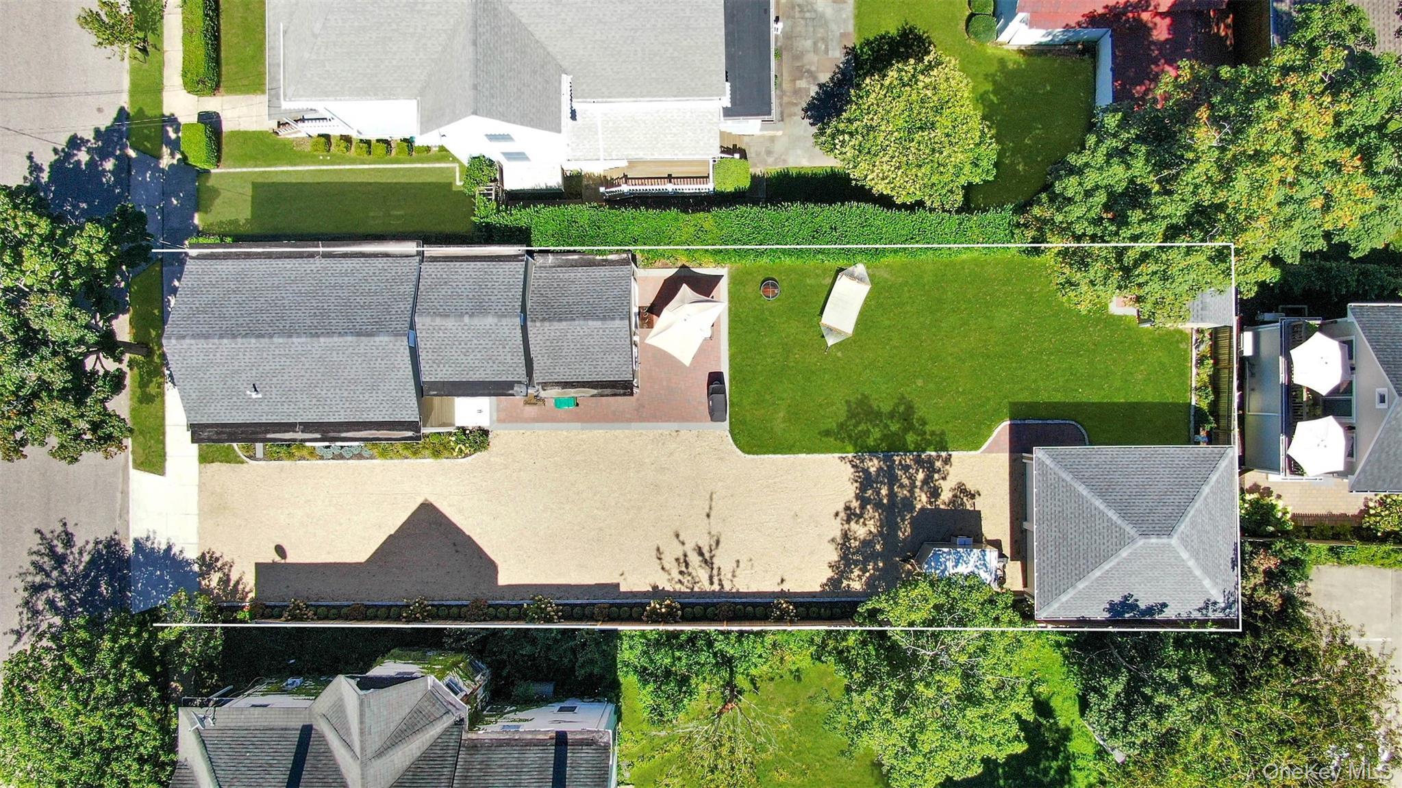 Single Family 1st Street  Suffolk County, NY 11944, MLS-1043177-21