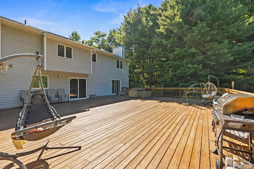 Single Family Parkside Court Rockland County, NY 10970, MLS-1043182-28