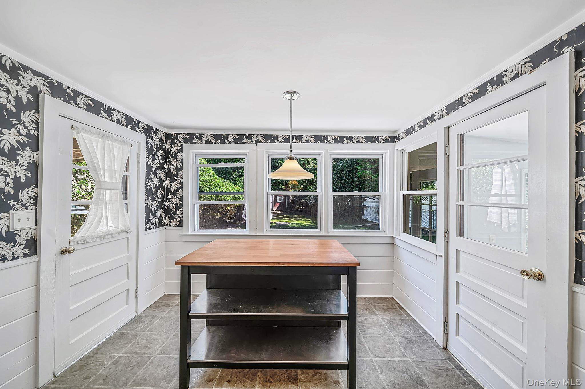Single Family Quaker Path  Suffolk County, NY 11733, MLS-1043191-11