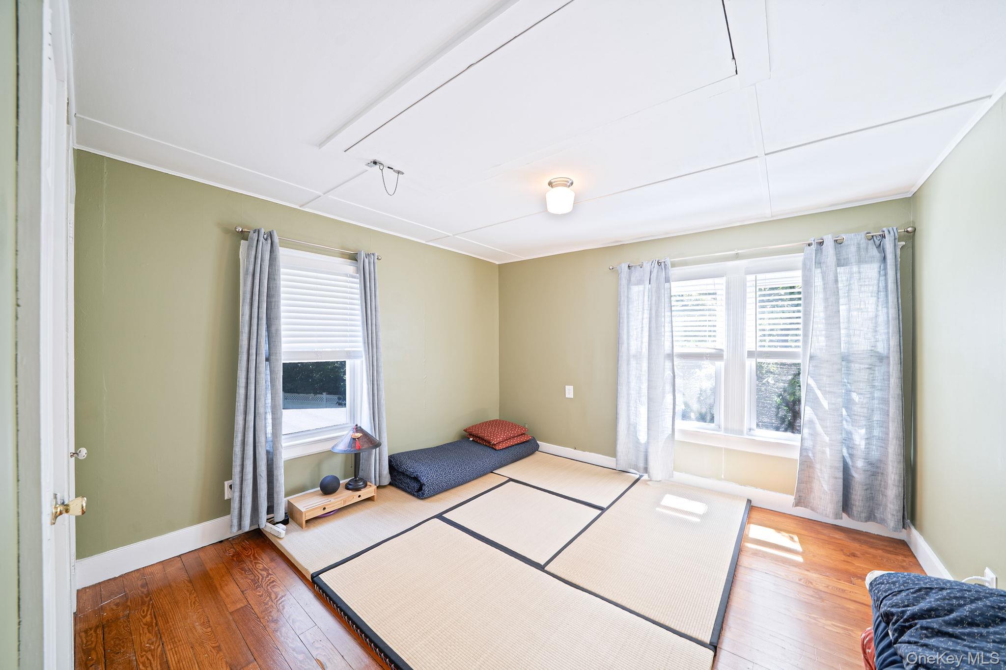 Single Family Quaker Path  Suffolk County, NY 11733, MLS-1043191-19
