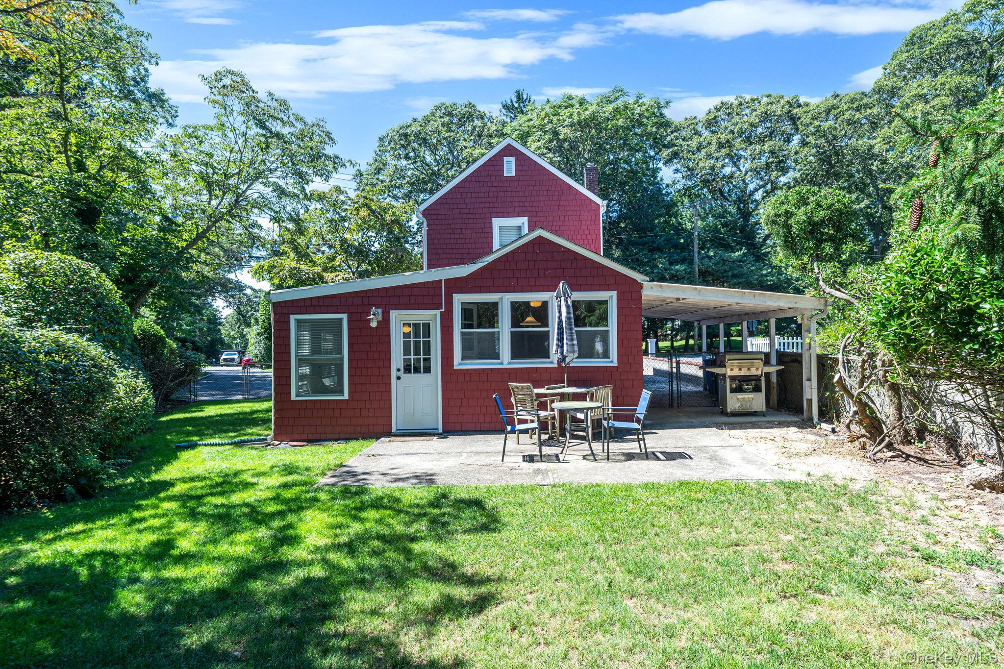 Single Family Quaker Path  Suffolk County, NY 11733, MLS-1043191-24