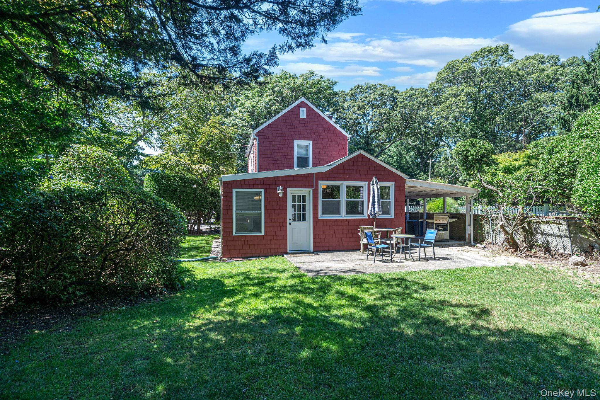 Single Family Quaker Path  Suffolk County, NY 11733, MLS-1043191-25