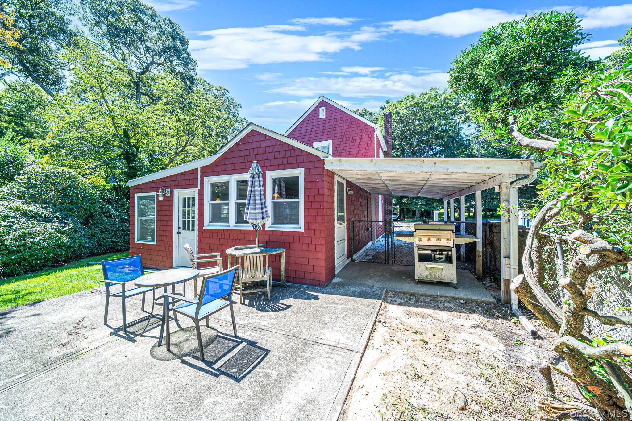 Single Family Quaker Path  Suffolk County, NY 11733, MLS-1043191-26