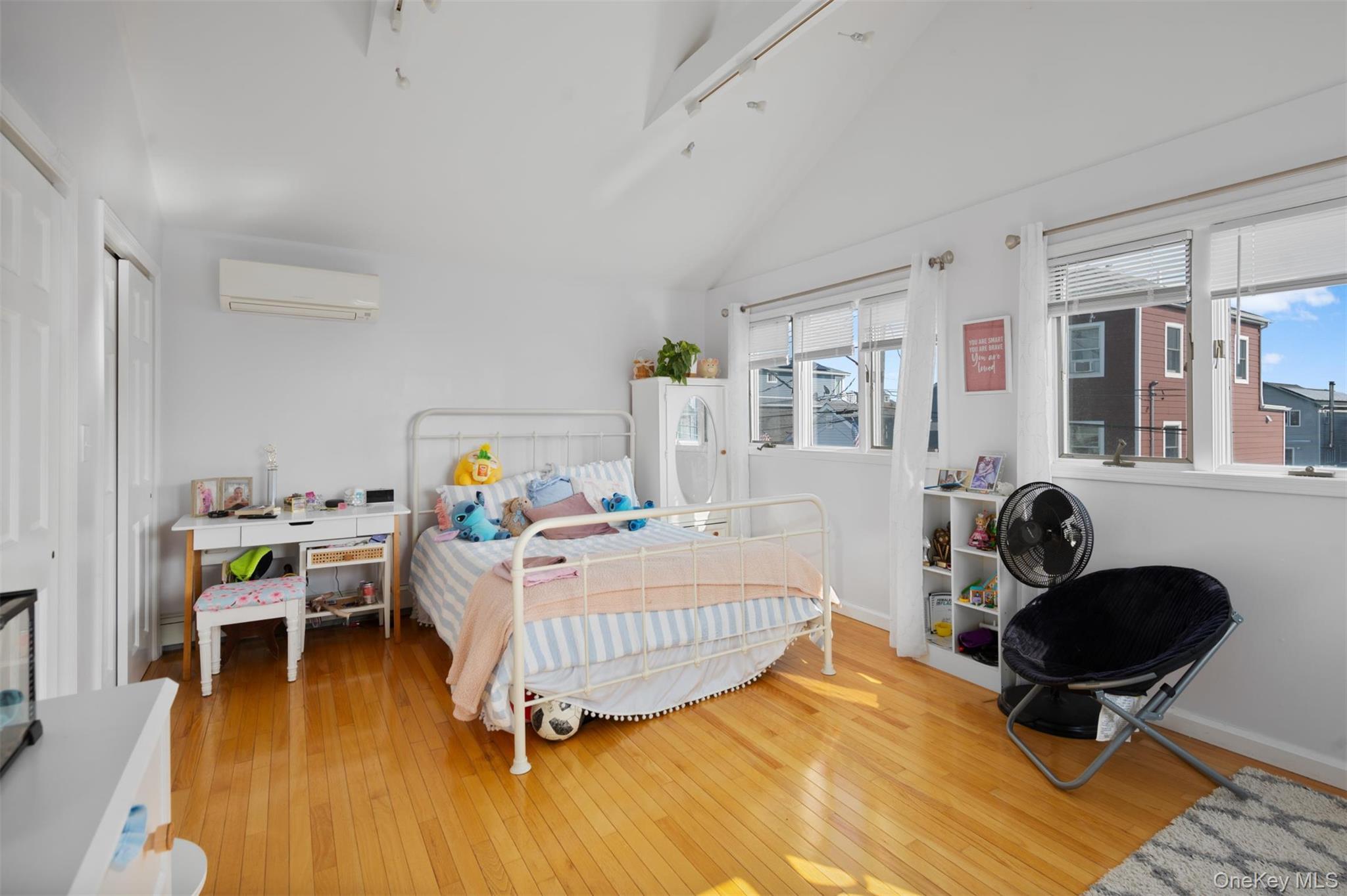 Single Family W 10th Road Queens, NY 11693, MLS-1043209-13