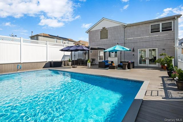 Single Family W 10th Road Queens, NY 11693, MLS-1043209-23