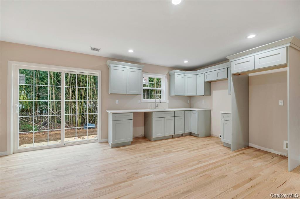 Single Family Pinewood Drive Suffolk County, NY 11967, MLS-1043221-5