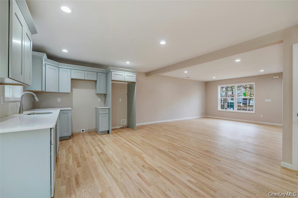 Single Family Pinewood Drive Suffolk County, NY 11967, MLS-1043221-6