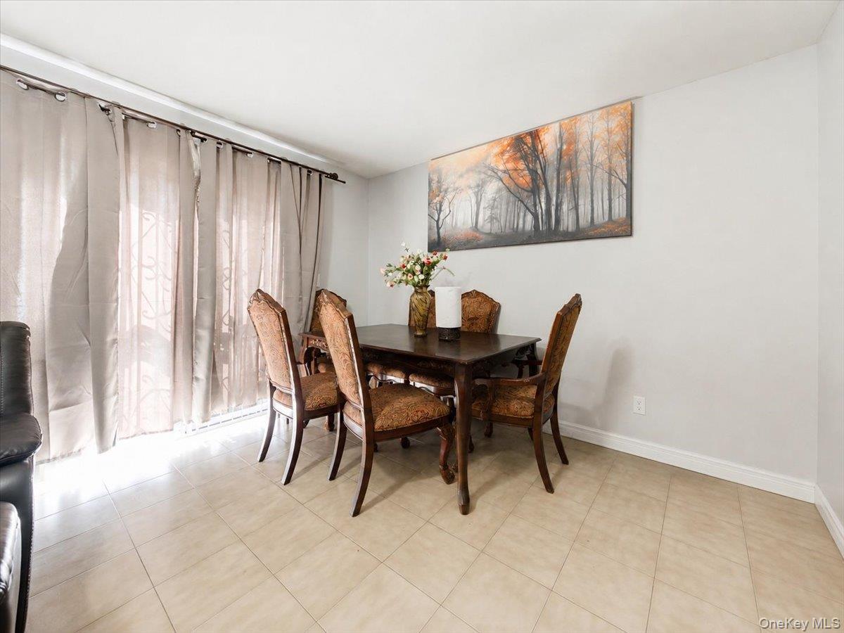 Single Family Boller Avenue Bronx, NY 10466, MLS-1043226-5