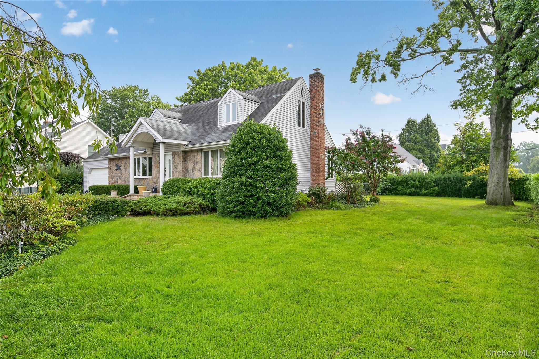 Single Family Longwood Avenue  Nassau County, NY 11590, MLS-1043253-35