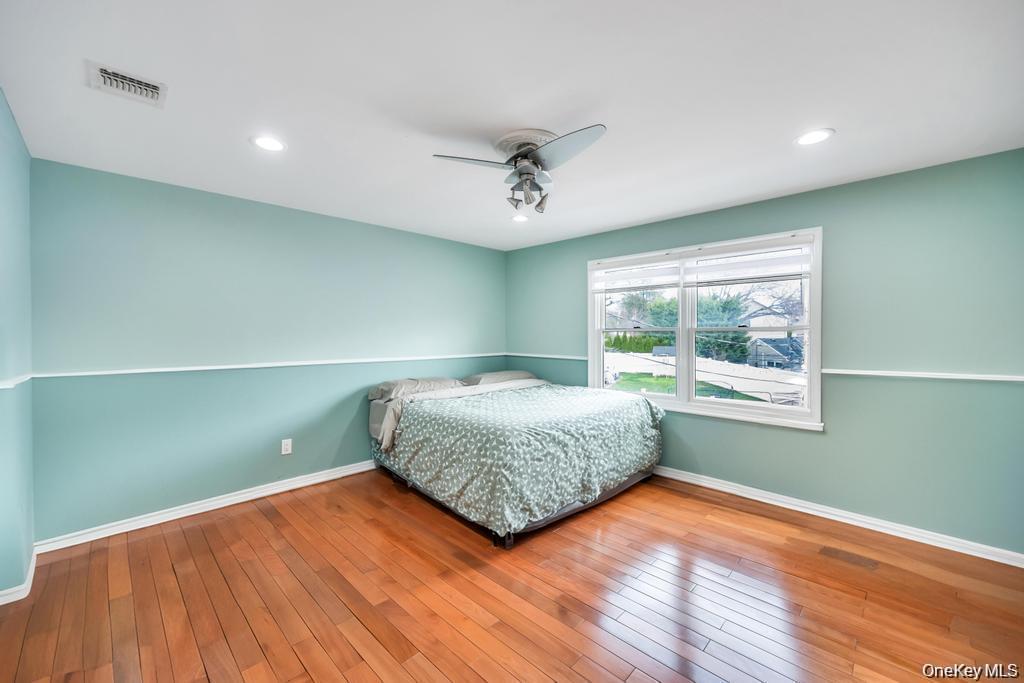 Single Family Garden Circle Nassau County, NY 11791, MLS-1043257-14