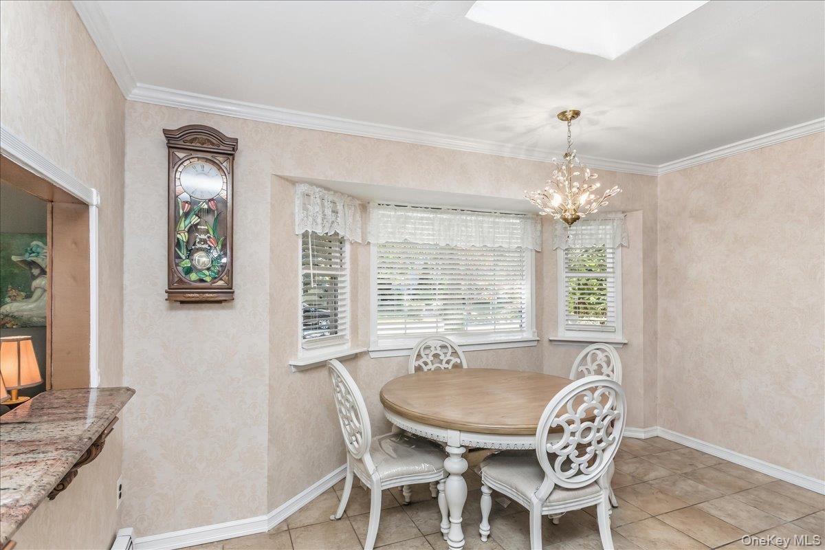 Single Family Linden Avenue Suffolk County, NY 11754, MLS-1043258-10