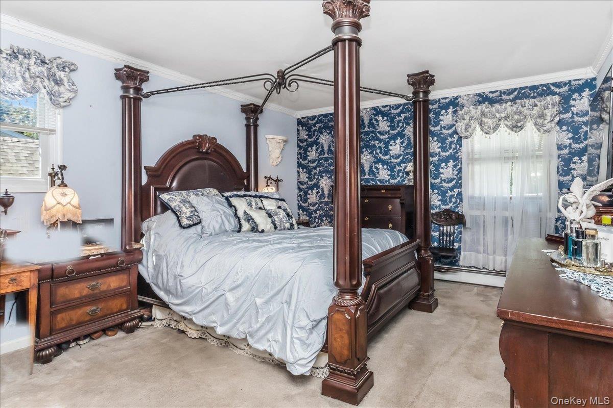 Single Family Linden Avenue Suffolk County, NY 11754, MLS-1043258-15
