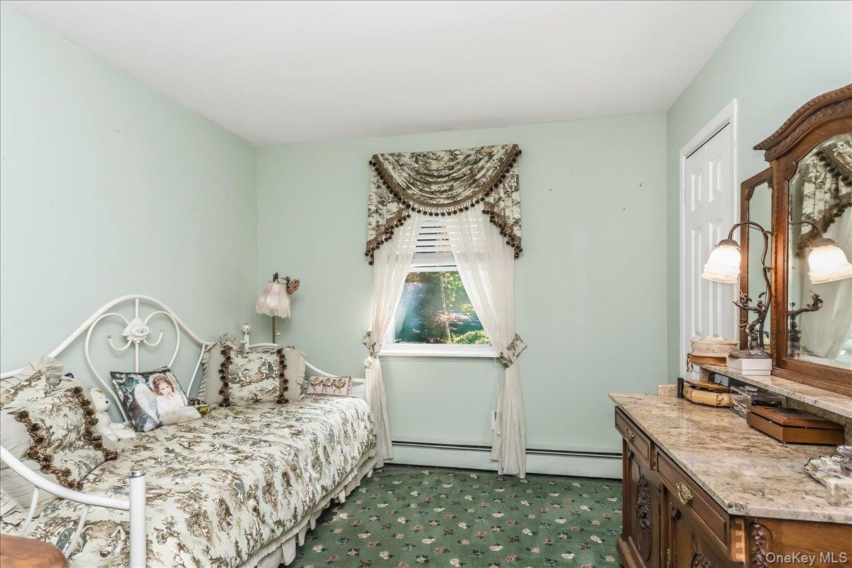 Single Family Linden Avenue Suffolk County, NY 11754, MLS-1043258-18