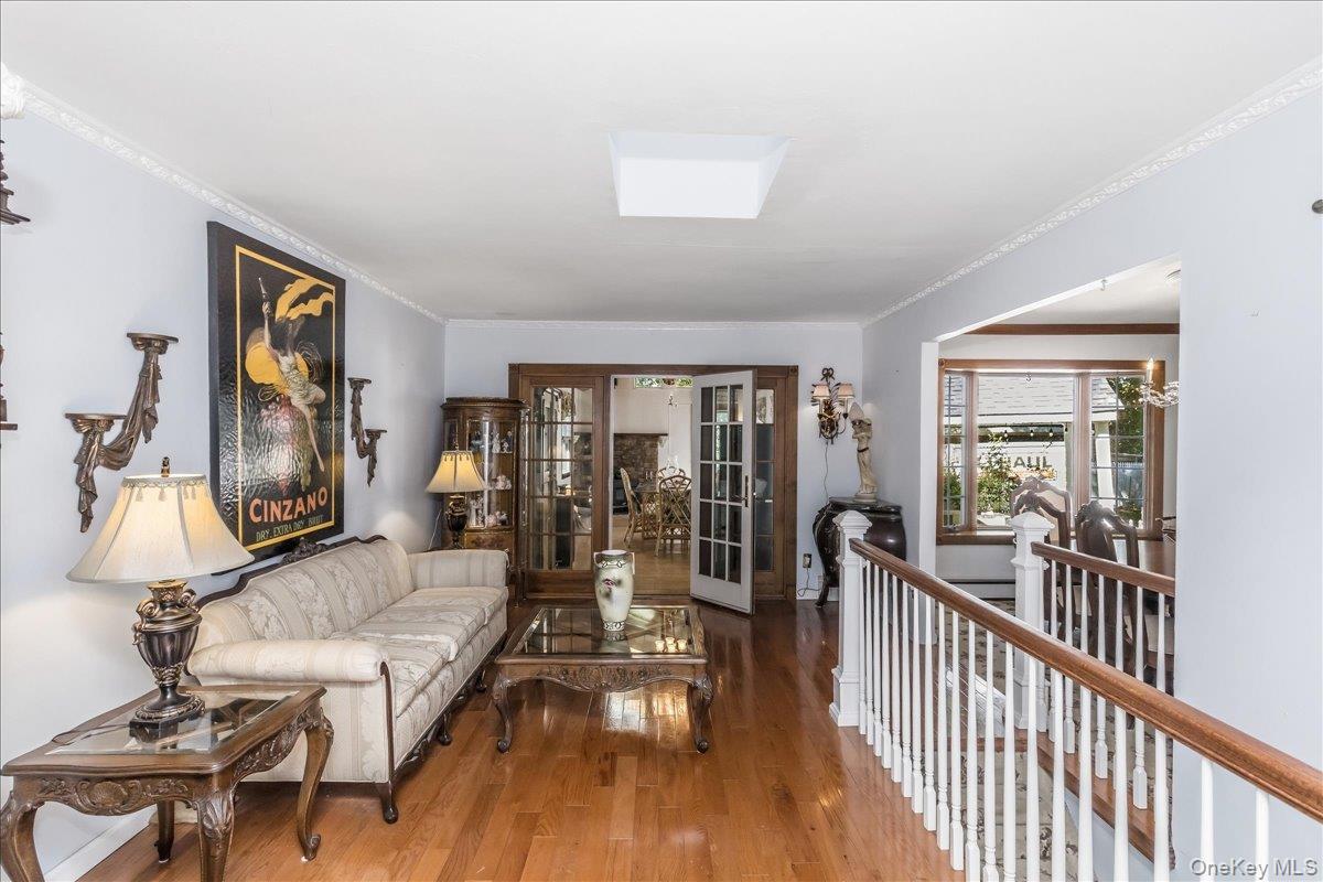 Single Family Linden Avenue Suffolk County, NY 11754, MLS-1043258-5
